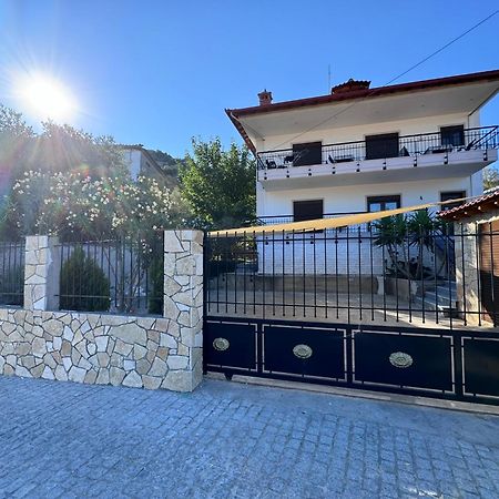 Apartamento Stone House Under A Rock Kukos Sykia Chalkidikis Exterior foto