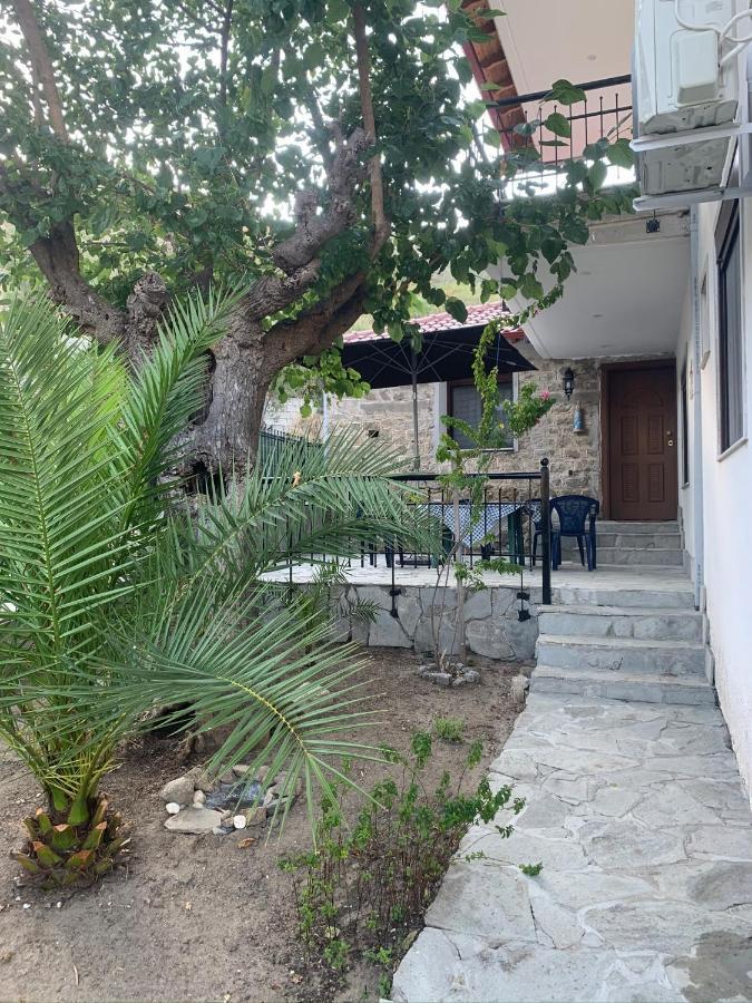 Apartamento Stone House Under A Rock Kukos Sykia Chalkidikis Exterior foto